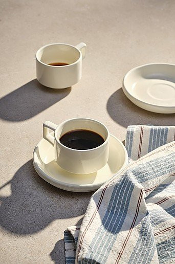 Jotex THELMA Kaffeetassen mit Beilagenteller im 2er-Pack aus Keramik, Weiß - Bild 1