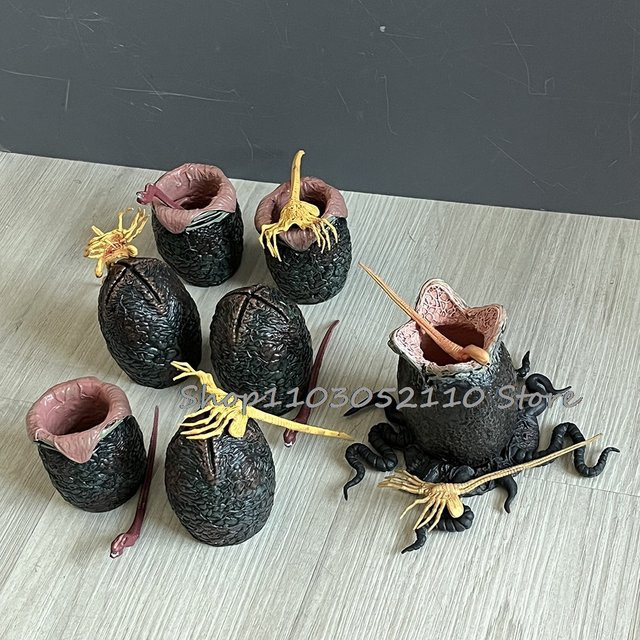 Bandai Alien Xenomorph Figuren Set aus PVC mit Egg, Chestburster und Face Hugger als Anime Sammelmodell - Bild 1
