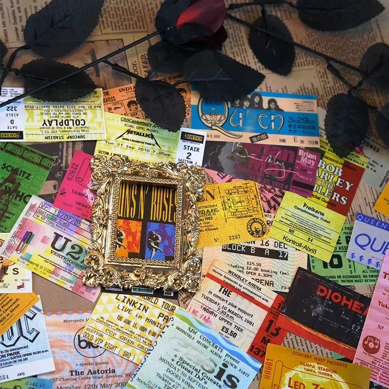 43 Stück Retro-Rock-Band-Ticket-Aufkleber aus wasserfestem Vinyl in Multicolour für Laptop, Gitarre und Skateboard - Bild 1