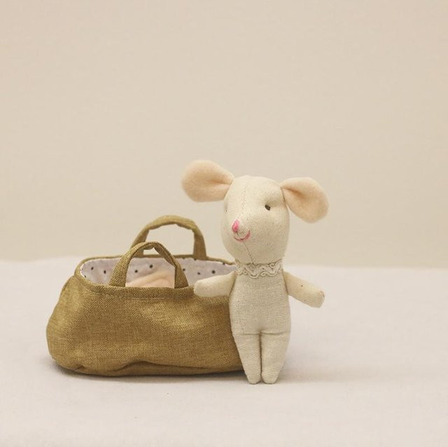 Legmic Süßes Plüschmaus-Spielzeug, Baby-Puppe, 10cm, ab 3 Jahre - Bild 1