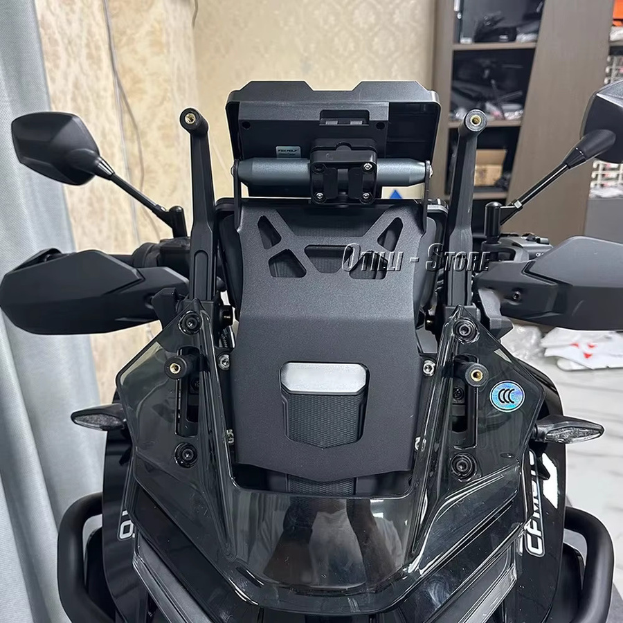 Otilli Navigationshalterung für CFMOTO 800MT (2023-2025) mit Smartphone-Ladefunktion, Schwarz, 22mm Befestigung - Bild 3