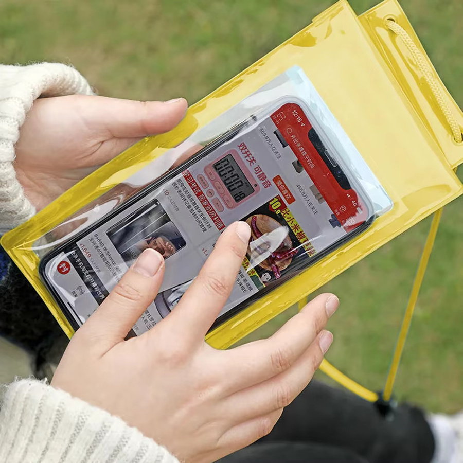 Wasserdichte Handytasche Dry Bag in Lila für iPhone, Xiaomi 15 und alle anderen Smartphones zum Schwimmen, Strand und Camping - Bild 2