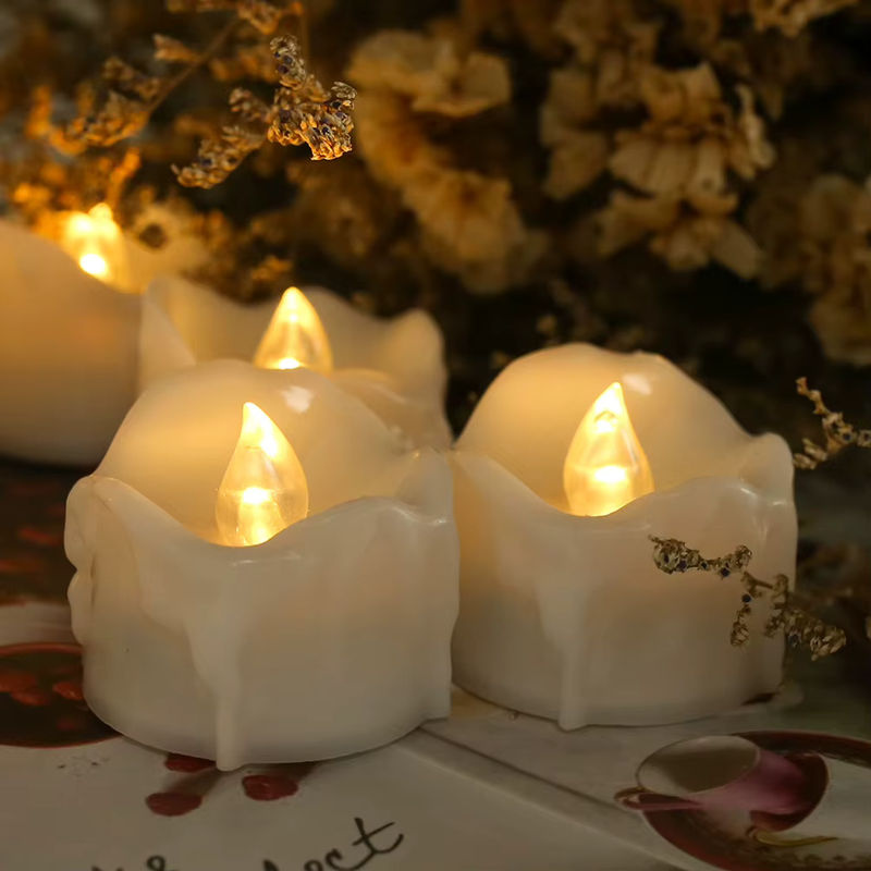 Batteriebetriebene LED Teelichter in Weiß mit Fernbedienung und Timer für Dekoration zu Hochzeit, Weihnachten oder Halloween - Bild 2