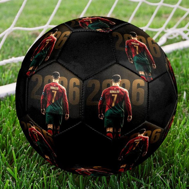CR7 Fußball Größe 5, Hallenfußball, Bunt, ab 14 Jahren - Bild 1