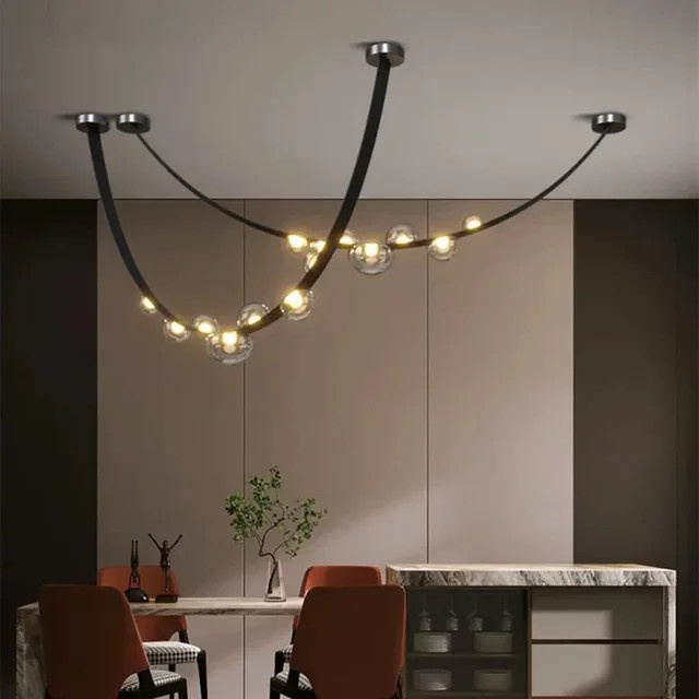 Moderne LED-Pendelleuchte von YANKE aus Leder und Metall in Schwarz mit warmweißem Licht für Wohnzimmer und Flur - Bild 1