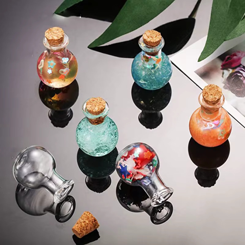 10er Set Hoeaden Mini-Glasfläschchen mit Korken in Transparent, Vintage Miniaturbehälter für Hochzeiten und Dekoration - Bild 4
