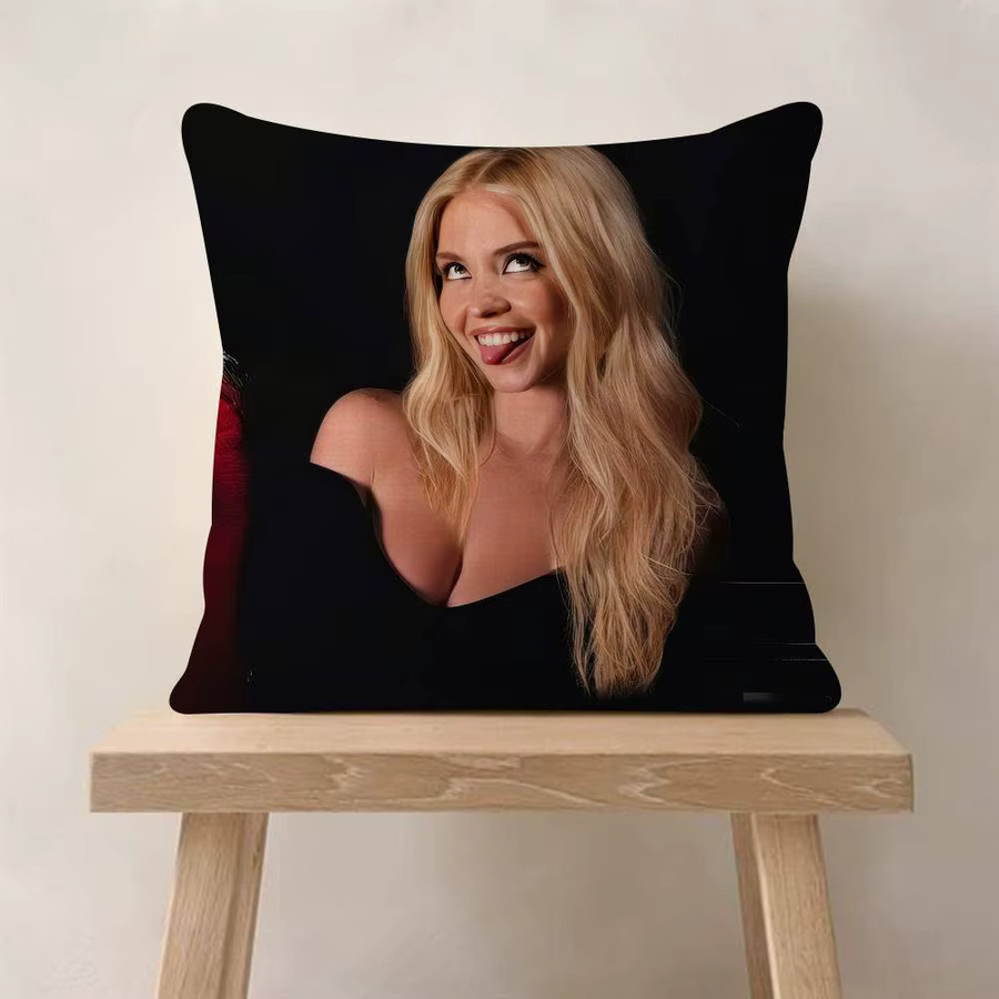 Kissenbezug mit Sydney Sweeney Motiv in Schwarz, quadratisch, B/B/H: 30 x 30 x 4 cm - Bild 5