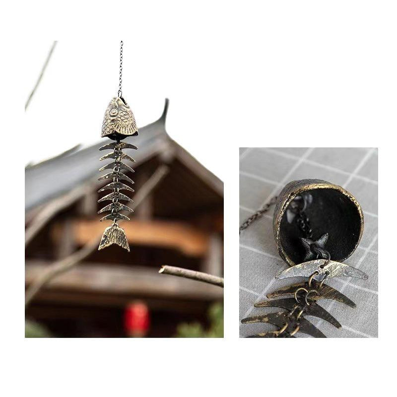 Vintage Windspiel aus Metall mit Fischgrätenmuster als Hängedekoration für Garten und Zuhause, Länge: 33,5 cm - Bild 2