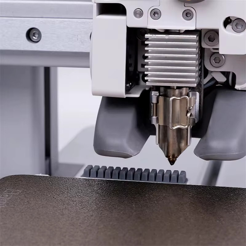 Silikon-Reinigungsbürste für Bambu Lab A1 Mini und Creality K1C K1MAX zur Reinigung des Heizbetts - Bild 4
