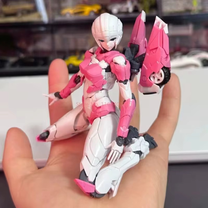Furai Arcee Autobot Transformers, Actionfigur, ab 14 Jahren - Bild 3