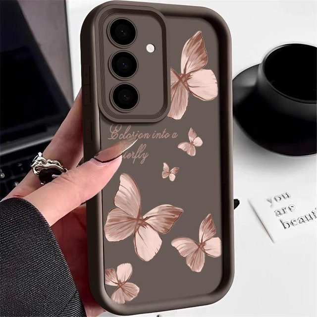 Samsung Handyhülle aus weichem TPU mit goldenem Schmetterlings-Design für Galaxy A56 5G, A55, A54, A35, A25, A15, A16, A17, S25, S24, S23, S22 Ultra Plus, S23 FE in Kaffeebraun - Bild 1