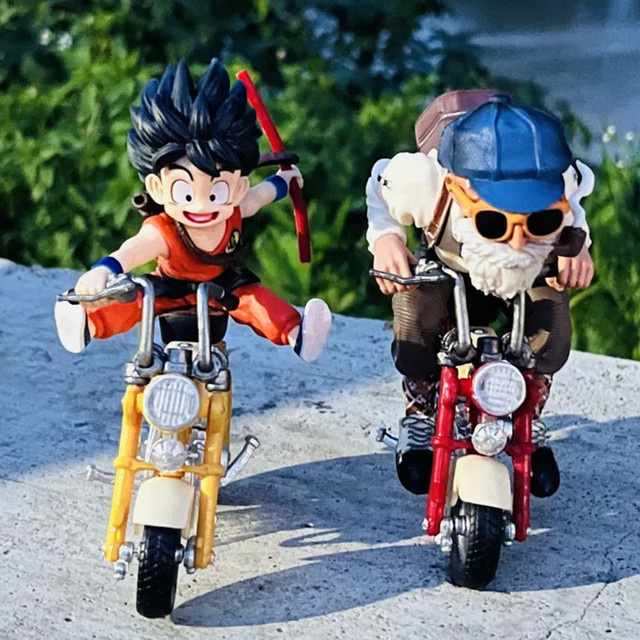 Bandai Dragon Ball Z Super Saiyan Son Goku Master Roshi Actionfigur - Bild 1