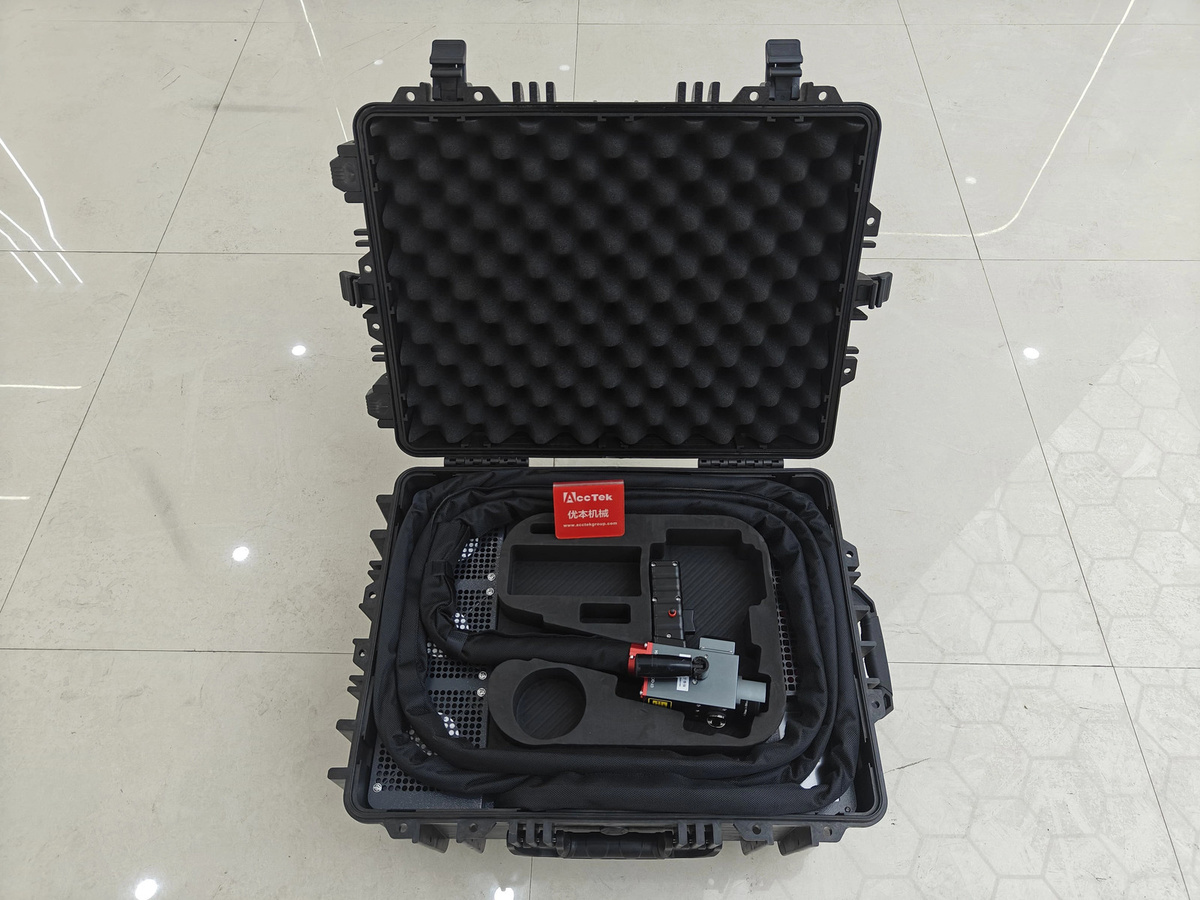 AccTek Tragbarer Koffer Pulse Fiber Laser Reinigungsmaschine 500 W zur Metallrost- und Ölentfernung - Bild 4