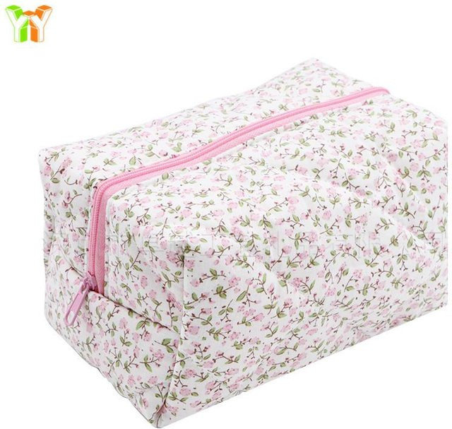 Kosmetiktasche mit Blumenmuster und Reißverschluss als Organizer für dein Make-up und Reise-Zubehör in Rosa - Bild 1