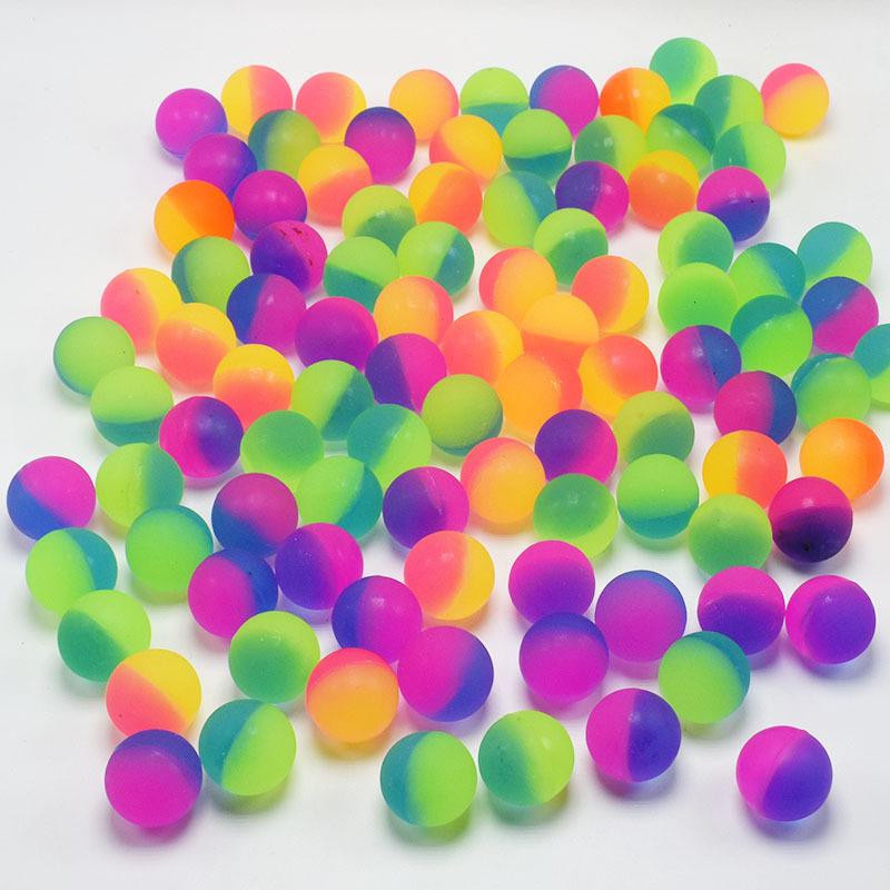 Fashnics 12-teiliges Set Elastische Bälle aus Kunststoff Bunt - Bild 5