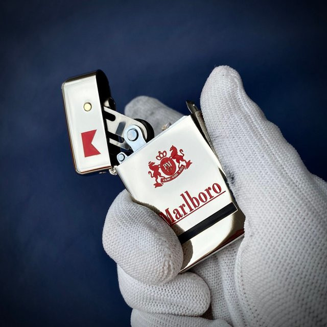 Zorro 581 Classic Marlboro Vintage Halbautomatisches Kerosin-Feuerzeug in Silber - Bild 1