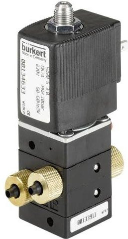 Bürkert Servogesteuertes Ventil 134641 5420 in Schwarz mit 230 V/AC - Bild 1