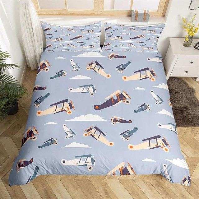 Bettwäsche Set Flugzeug Cartoon Design mit Wolken Sterne und Mond in Blau, Queen Bettbezug Set aus Polyester für Kinderzimmer, B/H: 150 x 200 cm - Bild 1