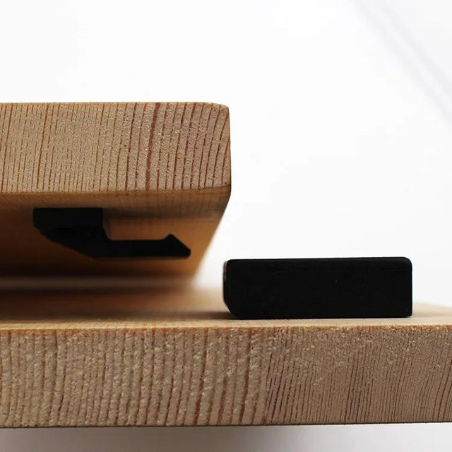 4 Stück Yiran Furniture Eckwinkel aus Kunststoff als Möbel-Riegel und Scharnierschlösser in Schwarz und Bronze inklusive Schrauben - Bild 1
