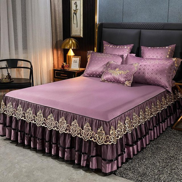 Luxus-Tagesdecke im europäischen Stil mit Spitze und Stickerei von Your Warm Home, Queen-Size Bettrock-Set, B/T: 200 x 220 cm, Farben: Grün oder Lila - Bild 1