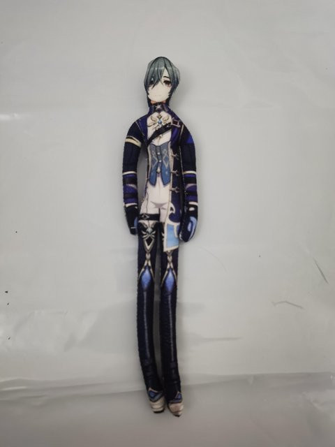 Yiran Health & Beauty Genshin Impact Lohen / Zandik Der Doktor Il Dottore / Pantalone, Plüschtier, 26cm, ab 18 Jahre - Bild 1