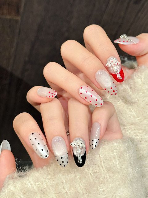 INS Fashion Press-on-Nägel, Polka-Dot-Design, Glänzend, Damen, 10 Stück - Bild 1