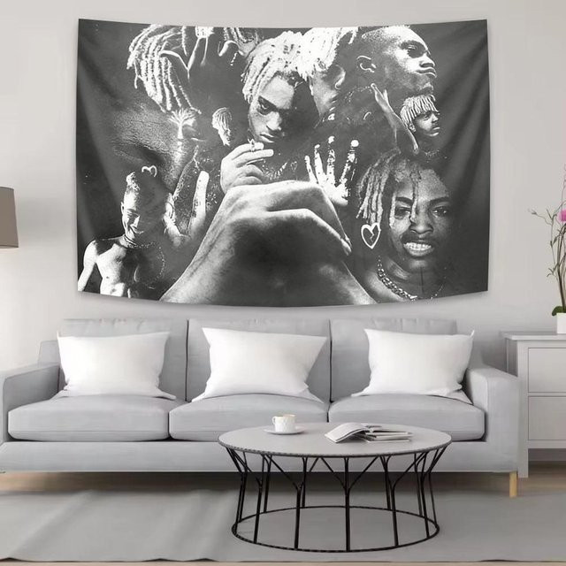 Xxxtentacion Wandteppich von JMG Household Supplies in Schwarz und Weiß, Ästhetische Hip Hop Rap Musik Wandkunst für dein Schlafzimmer oder Wohnzimmer, Breite: 60 cm, Höhe: 90 cm - Bild 1