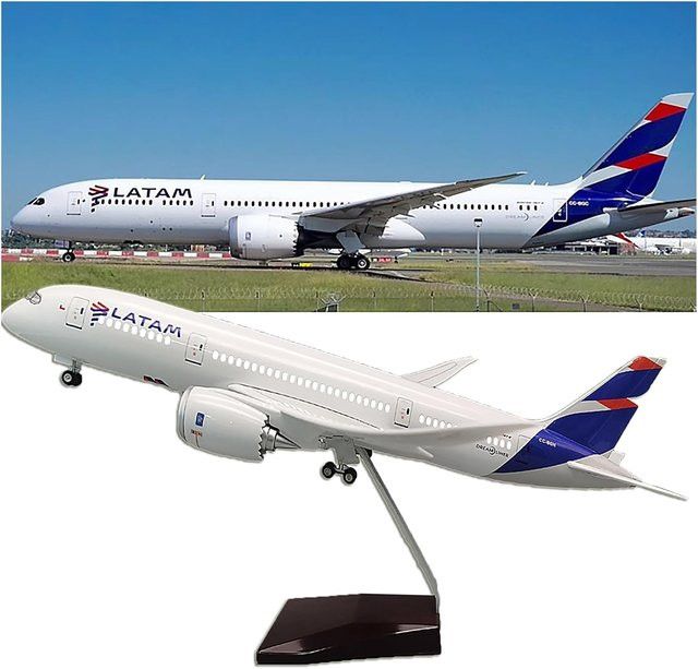 ZOCO Flugzeugmodell LATAM Aviation Boeing 787-8 Chile Maßstab 1:135 aus ABS und Harz - Bild 1