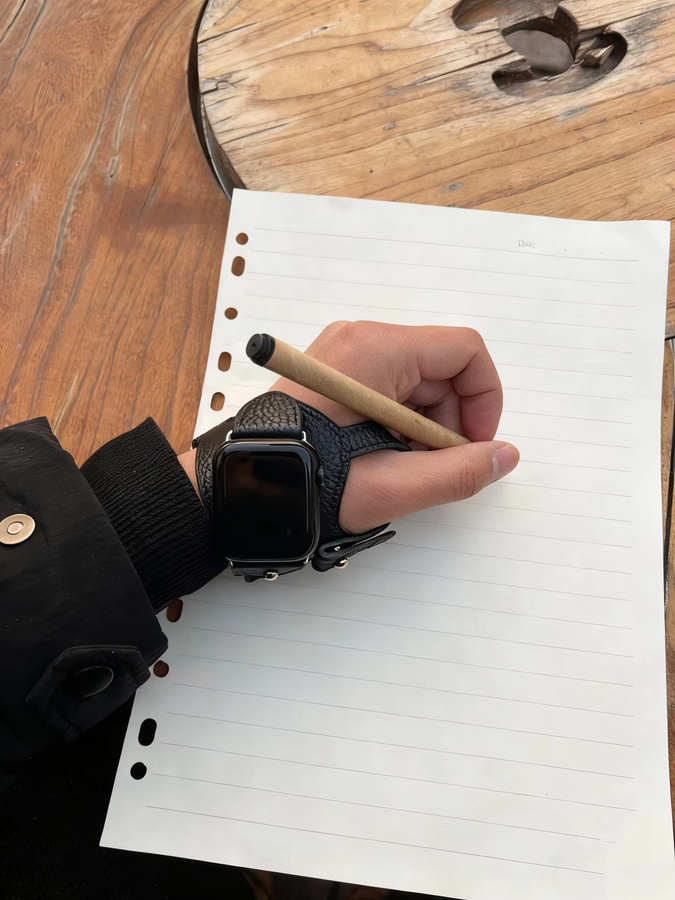 iwujiao Uhrenarmband Leder, Schwarz, Unisex, für Apple Watch - Bild 4