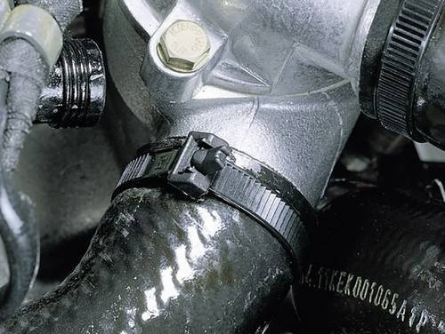 HellermannTyton Kabelbinder RT250-PA12-BK Schwarz UV-stabilisiert 100 Stück - Bild 1