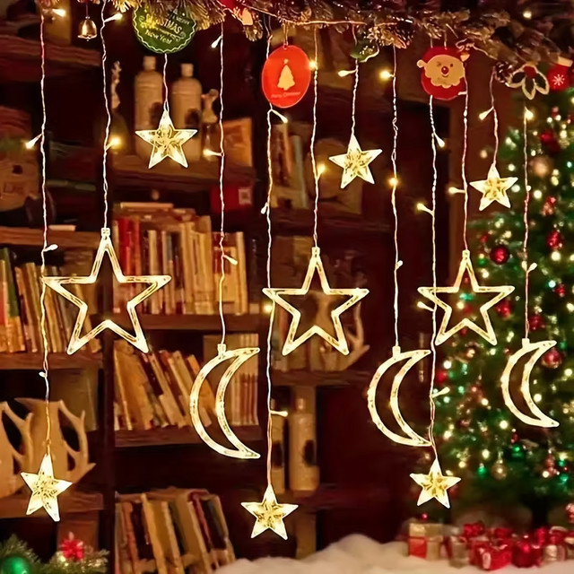 USB-betriebene LED-Vorhanglichterkette mit Stern- und Mondmotiven in Mehrfarbig (RGB) für Schlafzimmer und Garten als Weihnachtsdekoration - Bild 1