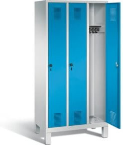 C+P Garderobenschrank Evolo aus Stahl mit Lichtblauer Front und Lichtgrauem Korpus, H x B x T: 185 x 90 x 50 cm - Bild 1