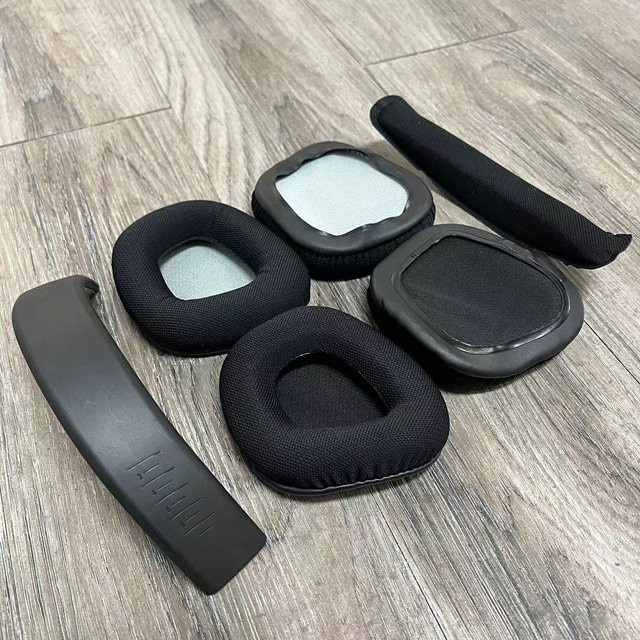 Corsair Ersatzteil-Set für VOID PRO ELITE RGB Kopfhörer in Schwarz bestehend aus oberem Kopfband, Kopfbügelkissen, Ohrpolstern und Verbindungskabel - Bild 1