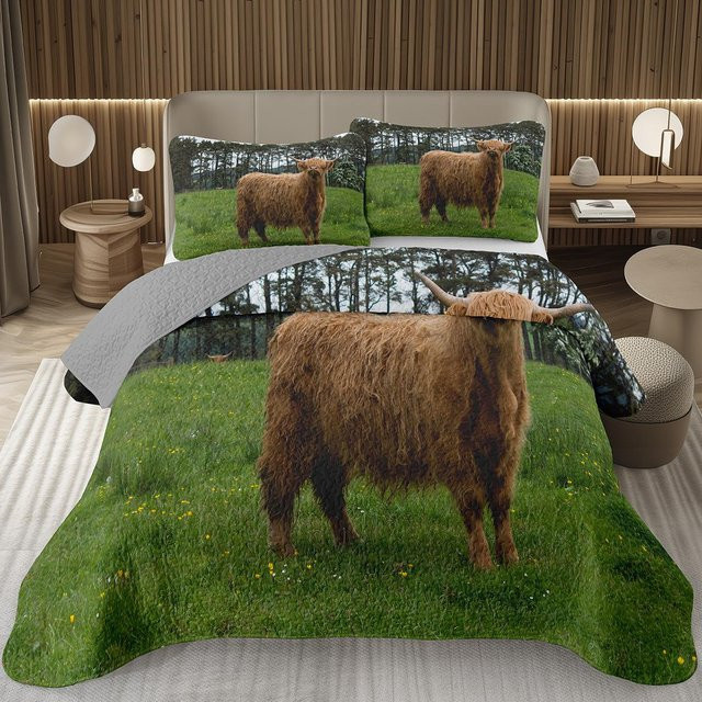 JMG Household Supplies Tagesdecke Hochlandkuh mit Stier-Motiv im Landhausstil, Wendbarer Überwurf aus Mikrofaser, Mehrfarbig, Breite: 173 cm, Tiefe: 228 cm - Bild 1