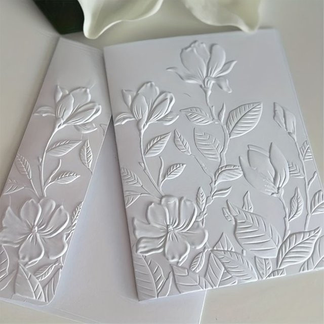 3D-Reliefordner mit Blumendekor in Weiß aus Kunststoff - Bild 1