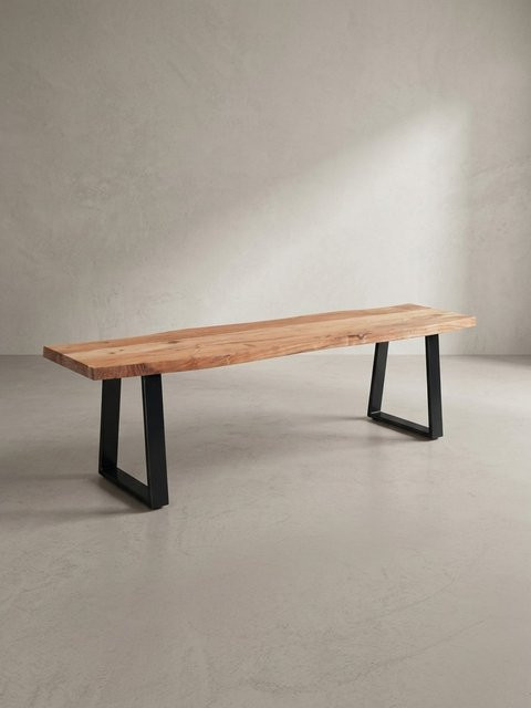 Esszimmerbank aus Massivholz Akazie und Metall mit Baumkante in Braun, B/T/H: 160 x 40 x 46 cm, von KADIMA DESIGN - Bild 1