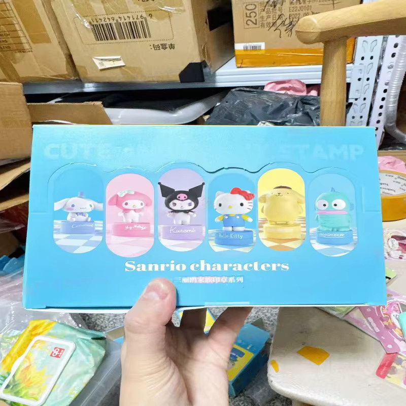 Sanrio Family Siegel-Blindbox-Puppe, Hello Kitty, Kuromi, Hangyodon, My Melody, Trendfigur - Bild 3