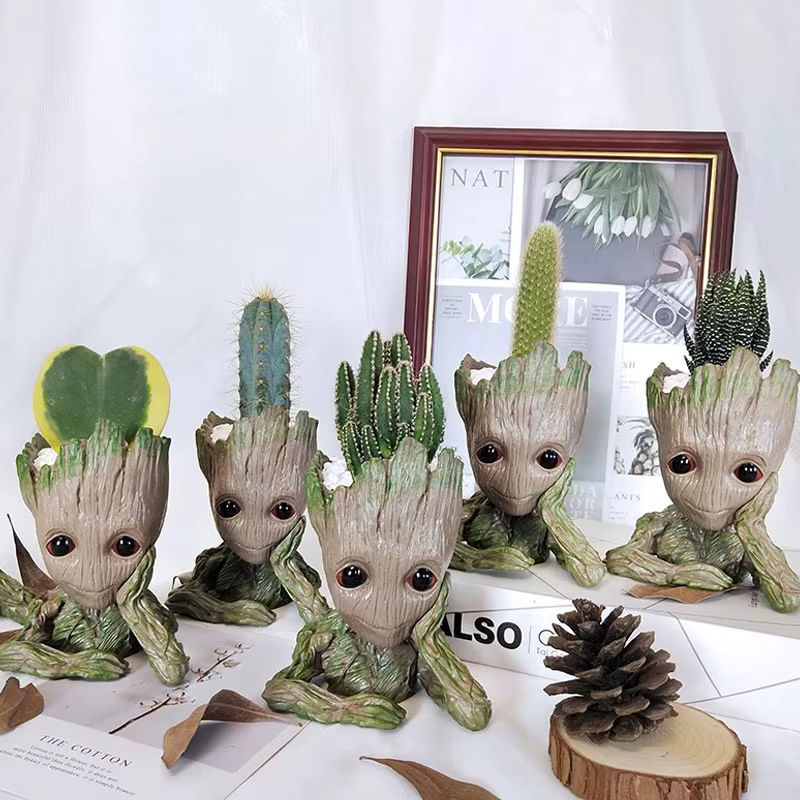 MINISO Gartenornament Groot Baum Mann Figur aus Kunstharz in Braun als Pflanztopf und Dekoration - Bild 3