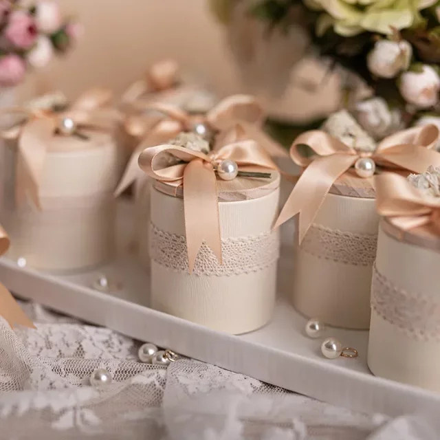 10er Set Hochzeit Süßigkeiten Boxen mit Holzdeckel in Weiß für Cookies und Schokolade zur Geschenkverpackung bei Geburtstagen oder Babypartys - Bild 1