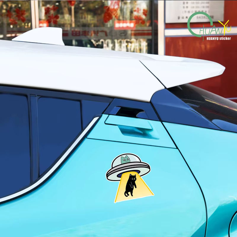 Kreativer Katze UFO Vinyl Aufkleber wasserdicht und mehrfarbig für Auto, Laptop und Fenster - Bild 4