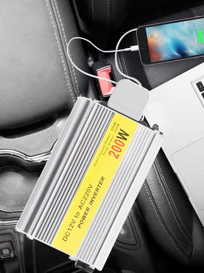 Universal Auto Ladegerät 200 W Power Adapter mit Batterie Clip und USB-Anschlüssen, Spannungskonverter von 12 V auf 220 V in Silber - Bild 4