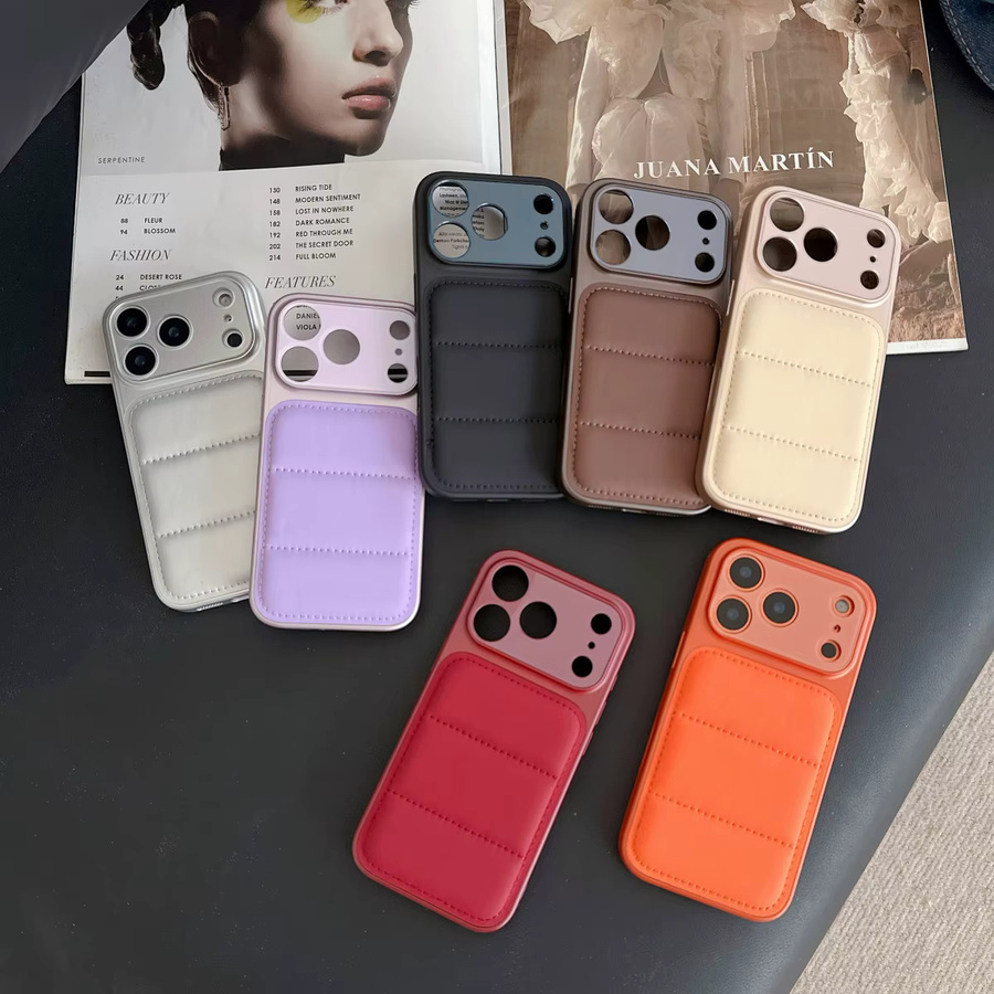 Stoßfeste Silikon Handyhülle im Daunenjacke-Design für Apple iPhone 17, 16, 15, 14, 13 Pro Max in Silber - Bild 4