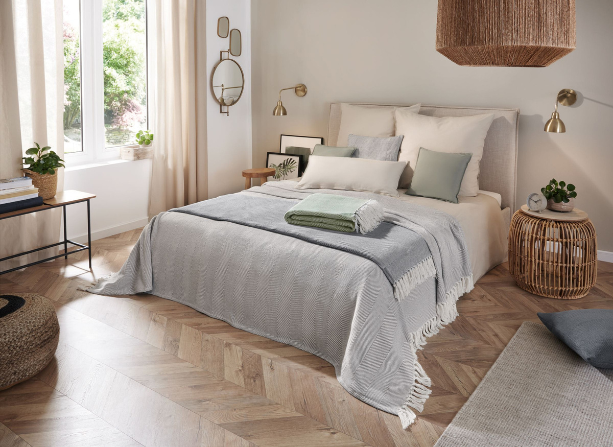 Hahn Plaid Wohndecke Tagesdecke mit Fransen, Farbe: Wollweiß/Oliv, B/T: 220 x 250 cm - Bild 1
