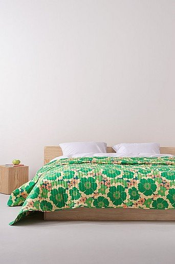 Jotex Tagesdecke FRIDA in Grün mit floralem Design, gesteppt und aus Bio-Baumwolle - Bild 1