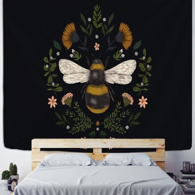 Wandteppich Super Six mit Bienenmotiv und Blumenmuster in Schwarz, B/H: 95 x 70 cm - Bild 1