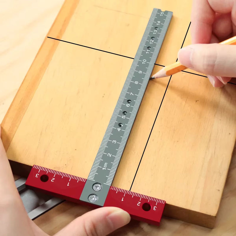 Toughbuilt T-Quadrat Positionierlineal aus Aluminium für die Holzbearbeitung und Präzisionsmessung - Bild 4