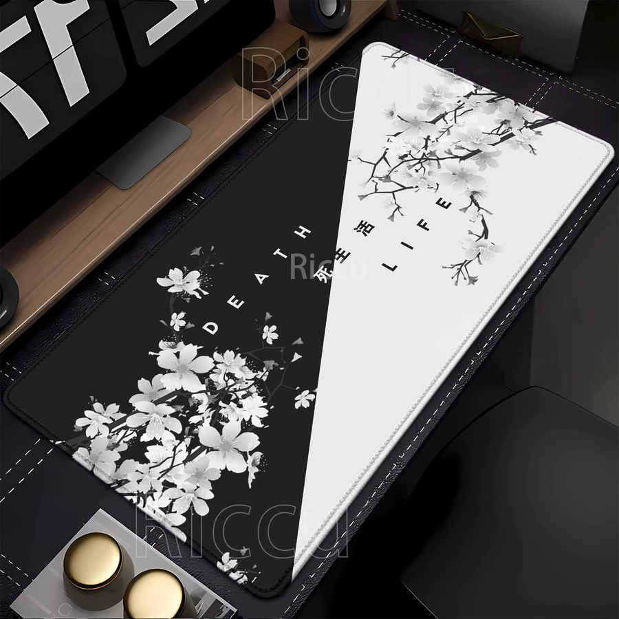 Riccu Life and Death Mauspad XXL in Schwarz-Weiß mit HD-Druck und Overlock-Rand - Bild 2