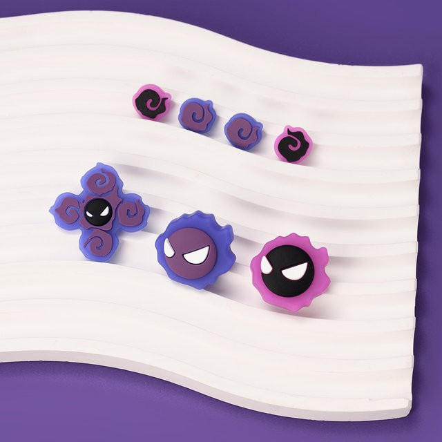 Caysolle Purple Devil Silikon Skin Set für Nintendo Switch und Joy-Con mit D-Pad, ABXY-Buttons und Thumb Stick Grip Caps in Lila - Bild 1