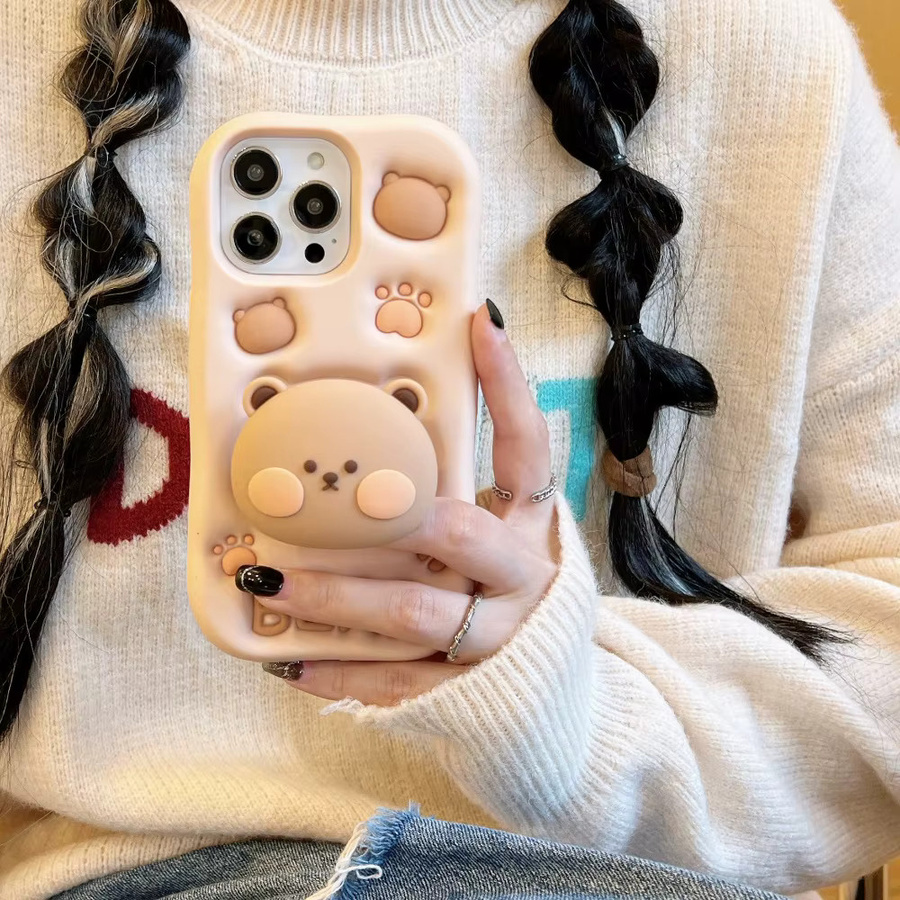 Beige 3D-Bär Schutzhülle mit Ständer für Apple iPhone 13-17 Pro Max Plus und weitere Modelle mit Pfoten-Design und Freisprecheinrichtung - Bild 2