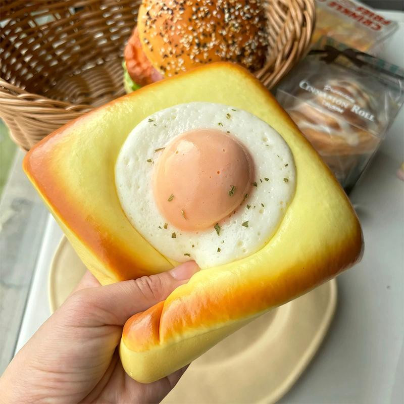 3D Falsches Essen Spiegelei Toast Squishy Fidget Spielzeug, multicolour - Bild 2